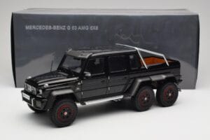 Mercedes AMG G63 W463 6x6 Gloss Schwarz AUTOart 1:18 76306 Komposit — Bild 8 von 8