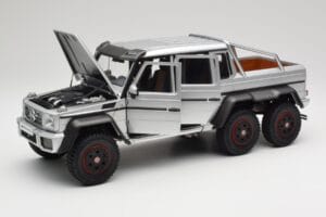 Mercedes AMG G63 W463 6x6 Iridium Silber AUTOart 1:18 76301 Komposit — Bild 2 von 8