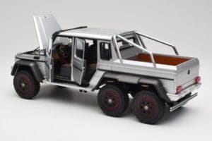 Mercedes AMG G63 W463 6x6 Iridium Silber AUTOart 1:18 76301 Komposit — Bild 5 von 8