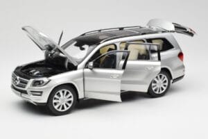 Mercedes GL-Class X166 Iridium Silber Metallic Norev 1:18 B66960097 Druckguss — Bild 2 von 8