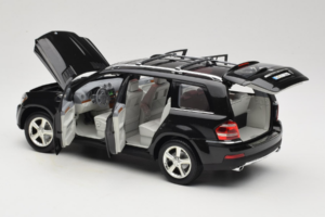 Mercedes GL X164 Period Brown Minichamps 1:18 B66962336 Druckguss — Bild 5 von 8