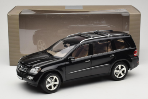 Mercedes GL X164 Tanzanite Blue Minichamps 1:18 B66962335 Druckguss — Bild 8 von 8