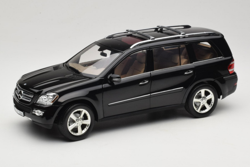 Mercedes GL X164 Tanzanite Blue Minichamps 1:18 B66962335 Druckguss