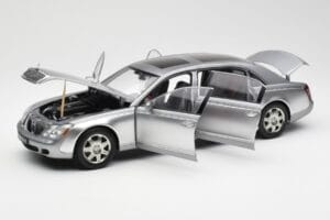 Maybach 62 LWB Himalaya Silber Dealer Edition AUTOart 1:18 B66962178 Druckguss — Bild 2 von 8