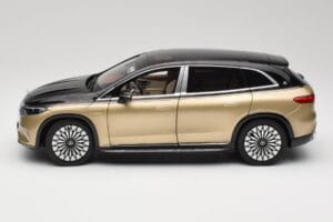 Mercedes Maybach EQS 680 V297 Beige NZG 1:18 B66960592 Druckguss — Bild 4 von 8