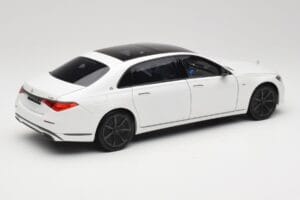 Mercedes Maybach S 680 X223 Diamond White Norev 1:18 B66960666 Druckguss — Bild 3 von 8