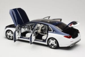 Mercedes Maybach S-Class Z223 Nautical Blue Diamond White Almost Real 1:18 820126 Druckguss — Bild 5 von 8