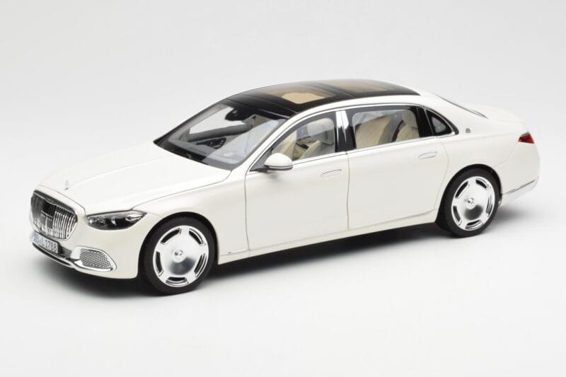 Mercedes Maybach S680 4Matic X223 Diamond Weiß Norev 1:18 183918 Druckguss