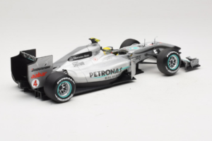 Mercedes MGP W01 #4 N. Rosberg Mercedes GP 2010 Minichamps 1:18 110100004 Druckguss — Bild 2 von 7