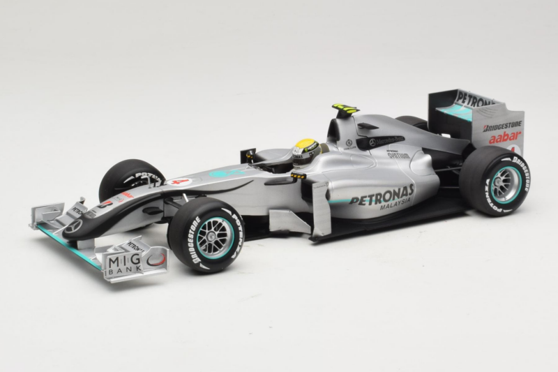 Mercedes MGP W01 #4 N. Rosberg Mercedes GP Showcar 2010 Minichamps 1:18 150100074 Druckguss