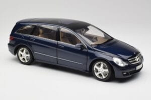 Mercedes R-Class W251 Tanzanit Blau Minichamps 1:18 150034600 Druckguss — Bild 6 von 8