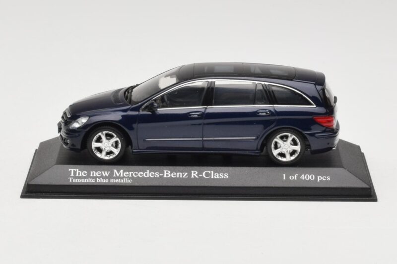 Mercedes R-Class W251 Tanzanite Blue Minichamps 1:43 B66962215 Druckguss