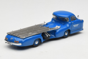 Mercedes Renntransporter Blue Wonder CMC 1:43 M-036K Druckguss — Bild 3 von 8