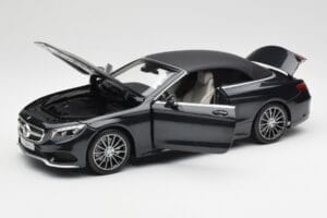 Mercedes S-Class Cabriolet A217 Magnetite Schwarz Metallic Norev 1:18 B66960354 Druckguss — Bild 2 von 8
