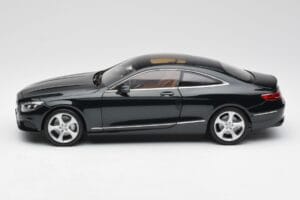 Mercedes S-Class Coupe C217 Smaragd Grün Metallic Norev 1:18 B66961244 Druckguss — Bild 4 von 8