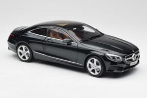 Mercedes S-Class Coupe C217 Smaragd Grün Metallic Norev 1:18 B66961244 Druckguss — Bild 6 von 8