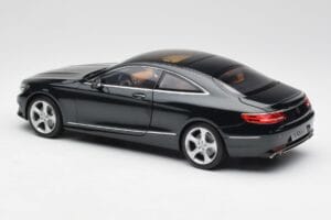 Mercedes S-Class Coupe C217 Smaragd Grün Metallic Norev 1:18 B66961244 Druckguss — Bild 7 von 8