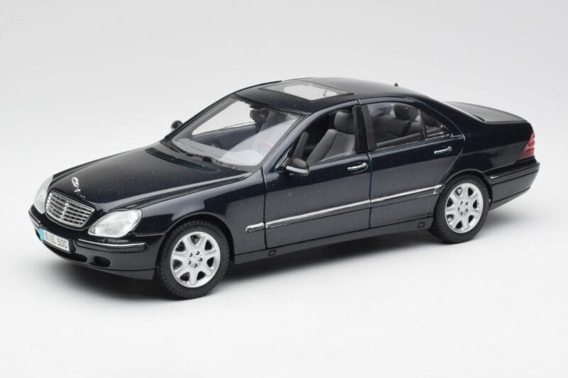 Mercedes S-Class W220 Blau Maisto 1:18 56051 Druckguss