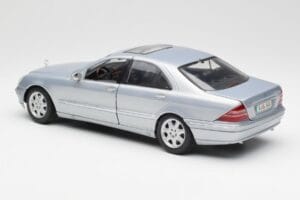 Mercedes S-Class W220 Hellblau Maisto 1:18 56050 Druckguss — Bild 7 von 8