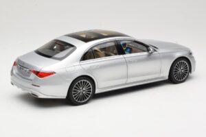 Mercedes S-Class W223 AMG Line Brilliant Silver Norev 1:18 183805 Druckguss — Bild 3 von 8