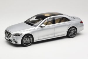 Mercedes S-Class W223 AMG Line Brilliant Silver Norev 1:18 183805 Druckguss