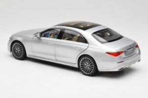 Mercedes S-Class W223 AMG Line Brilliant Silver Norev 1:18 183805 Druckguss — Bild 7 von 8