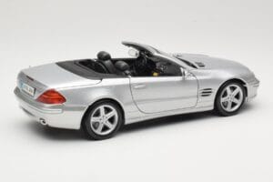 Mercedes SL R230 Silber Maisto 1:18 B66962125 Druckguss — Bild 3 von 8