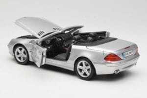 Mercedes SL R230 Silber Maisto 1:18 B66962125 Druckguss — Bild 5 von 8