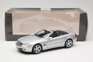 Mercedes SL R230 Silber Maisto 1:18 B66962125 Druckguss — Bild 8 von 8