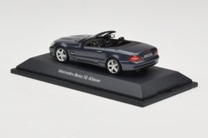 Mercedes SL R230 Tenorit Grey Metallic Minichamps 1:43 B66962392 Druckguss — Bild 3 von 4