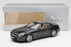 Mercedes SL R231 Magnetite Schwarz Metallic Norev 1:18 B66960107 Druckguss — Bild 9 von 9
