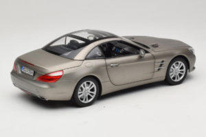 Mercedes SL500 R231 Dark Grey Matt Norev 1:18 183590 Druckguss — Bild 4 von 9