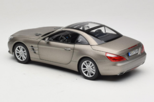 Mercedes SL500 R231 Dark Grey Matt Norev 1:18 183590 Druckguss — Bild 8 von 9