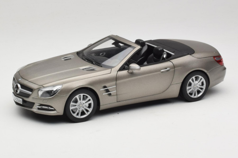 Mercedes SL500 R231 Dark Grey Matt Norev 1:18 183590 Druckguss