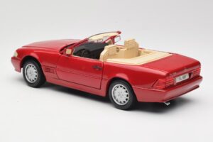 Mercedes SL500 R129 Rot Revell 1:18 08927 Druckguss — Bild 7 von 8