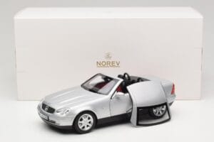 Mercedes SLK R170 Brilliant Silver Norev 1:18 183020 Druckguss — Bild 9 von 9
