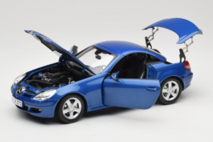 Mercedes SLK R171 Blue Metallic Minichamps 1:18 100033131 Druckguss — Bild 2 von 11
