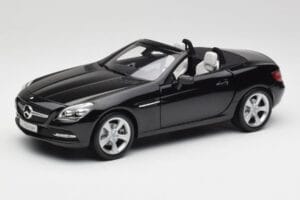 Mercedes SLK R172 Magnetite Schwarz Minichamps 1:18 B66960514 Druckguss