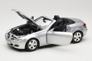 Mercedes SLK R171 Silber Minichamps 1:18 B66962318 Druckguss — Bild 2 von 9