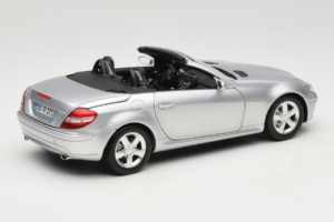 Mercedes SLK R171 Silber Minichamps 1:18 B66962318 Druckguss — Bild 3 von 9
