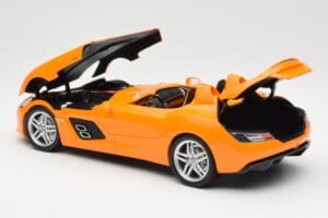 Mercedes SLR McLaren C199 Stirling Moss AMG Solarbeam Metallic Minichamps 1:18 100038400 Druckguss — Bild 5 von 8