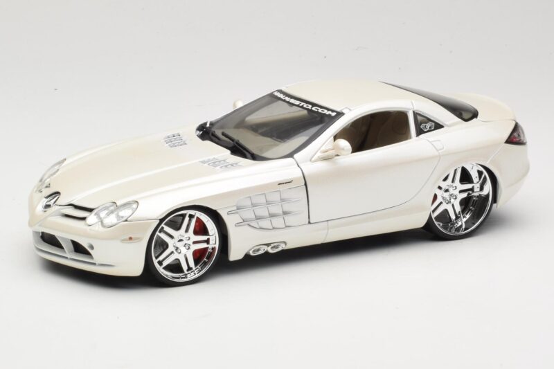 Mercedes SLR McLaren C199 Weiß Maisto 1:18 31068 Druckguss