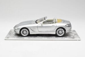 Mercedes SLR Vision Roadster Liquid Silber Maisto 1:18 B66963208 Druckguss — Bild 4 von 8