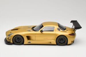 Mercedes AMG SLS C197 GT3 Street Gold Minichamps 1:18 151113106 Druckguss — Bild 3 von 6