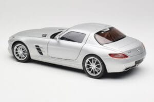 Mercedes SLS AMG C197 Iridium Silber Minichamps 1:18 100039026 Druckguss — Bild 7 von 8