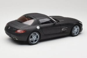 Mercedes SLS AMG C197 Matte Black Minichamps 1:18 100039027 Druckguss — Bild 3 von 8