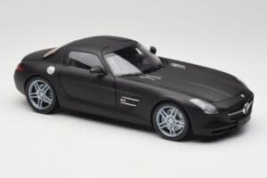 Mercedes SLS AMG C197 Matte Black Minichamps 1:18 100039027 Druckguss — Bild 6 von 8
