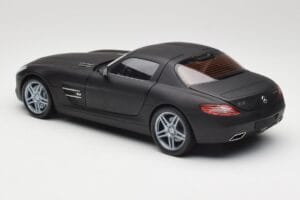 Mercedes SLS AMG C197 Matte Black Minichamps 1:18 100039027 Druckguss — Bild 7 von 8