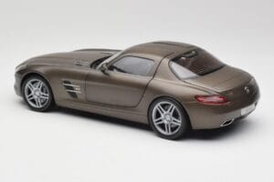 Mercedes SLS AMG C197 Monza Grau Minichamps 1:18 B66960044 Druckguss — Bild 7 von 8
