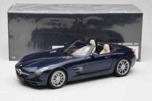 Mercedes SLS AMG R197 Roadster South Seas Blau Minichamps 1:18 100039031 Druckguss — Bild 8 von 8